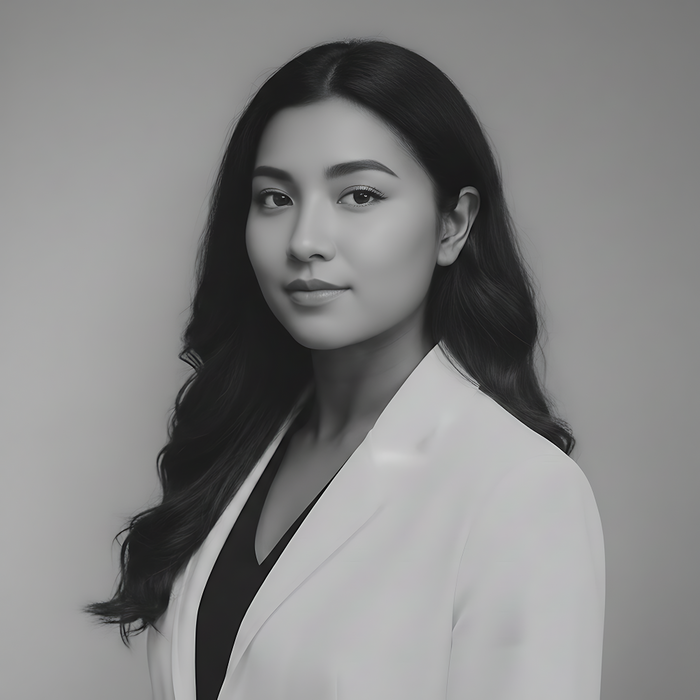 Dr. Sophie Martin