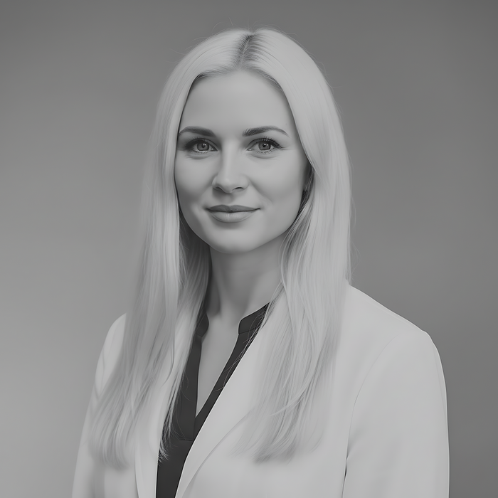 Dr. Emma Janssen